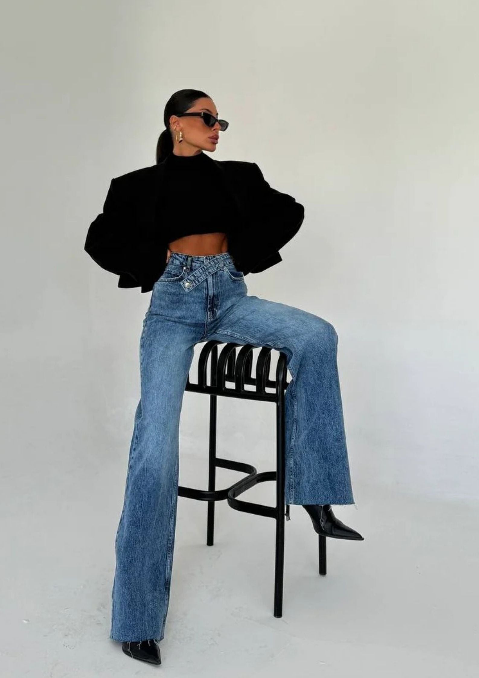 Can You Wear a Leather Coat with Jeans?