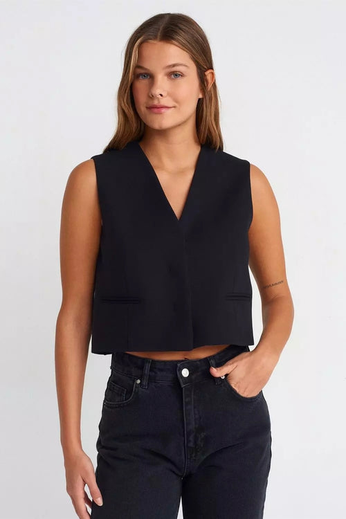 Hidden Placket Vest