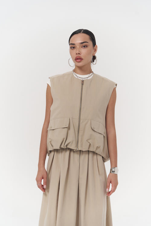 Sleeveless Zip-Up Utility Vest