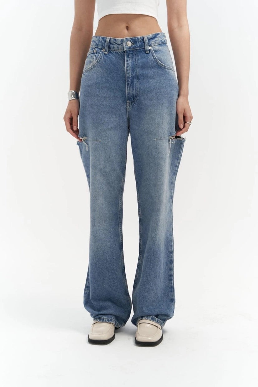 High-Waist Jeans with Contrast Stitching