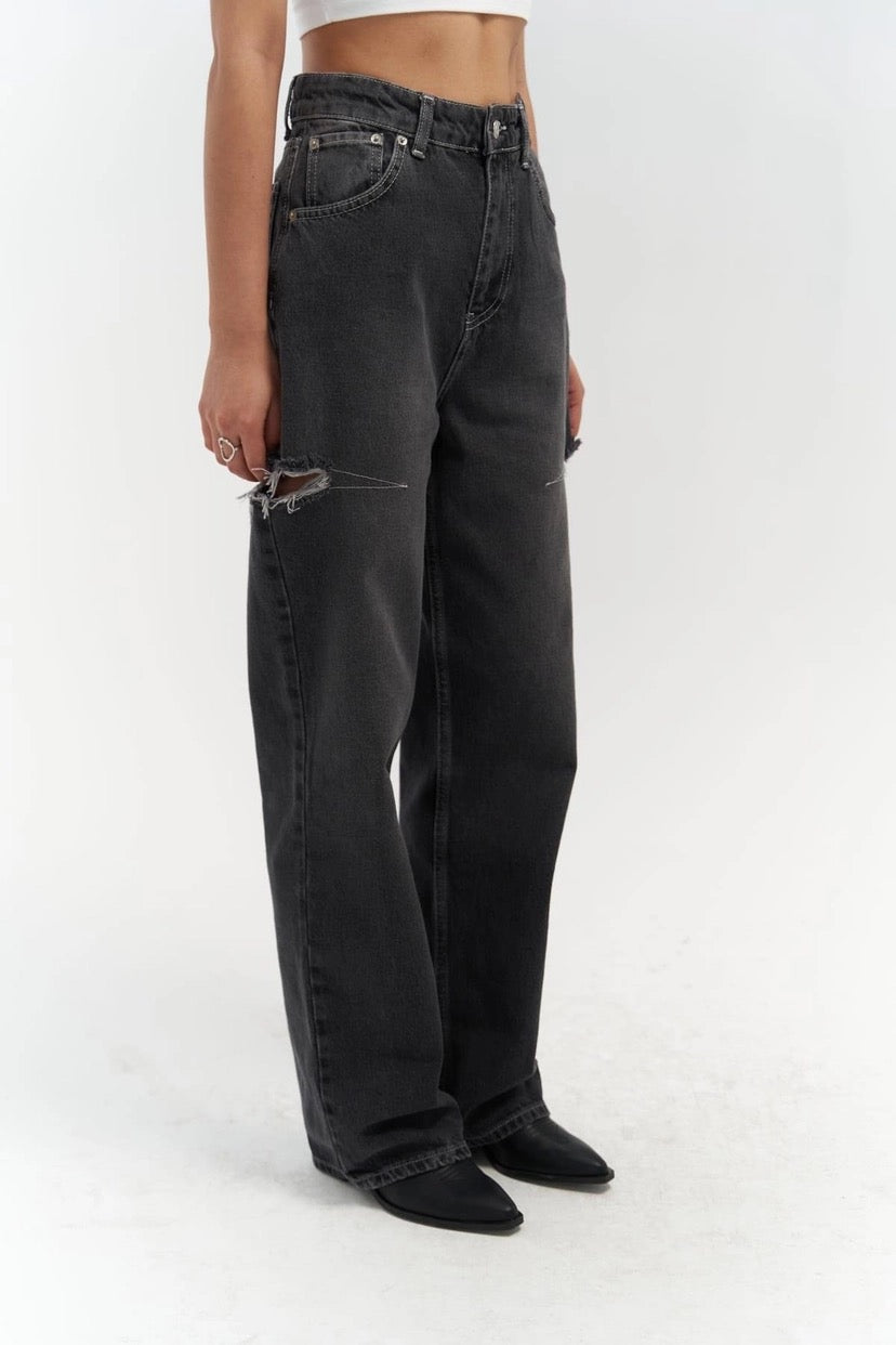 High-Waist Jeans with Contrast Stitching